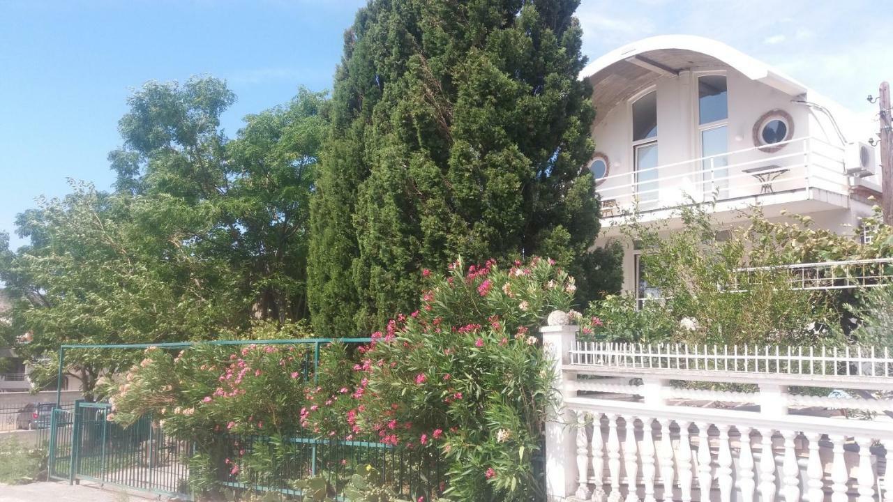 Mini Apartments Natasha Sutomore Εξωτερικό φωτογραφία